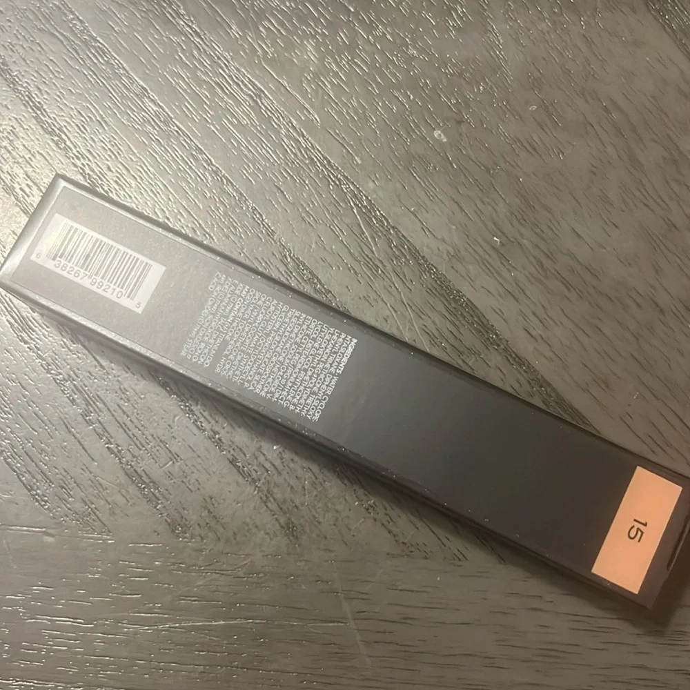 Surratt Surreal Skin Foundation Wand Shade 15 | Medium Bronze / Crimson
